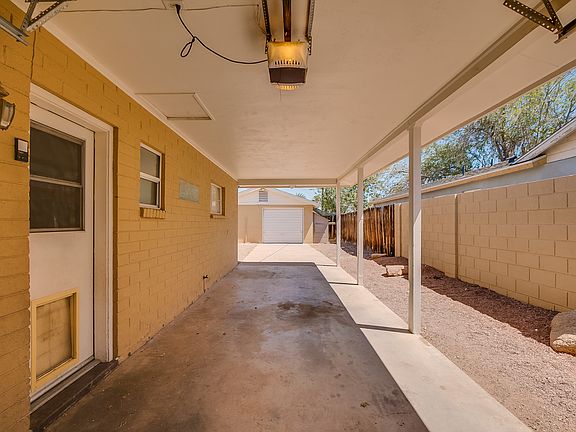 3rd image of 3830 E Mulberry Dr