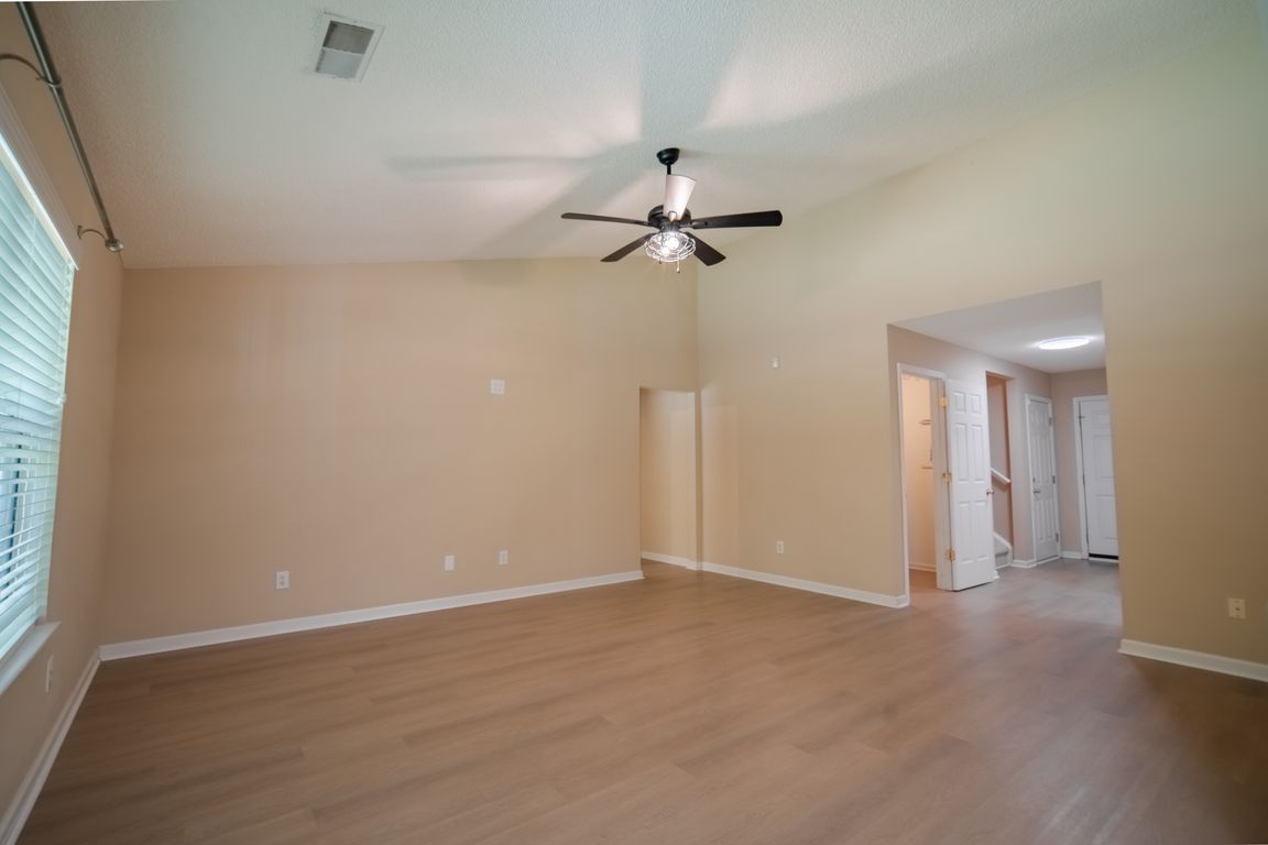 next background image