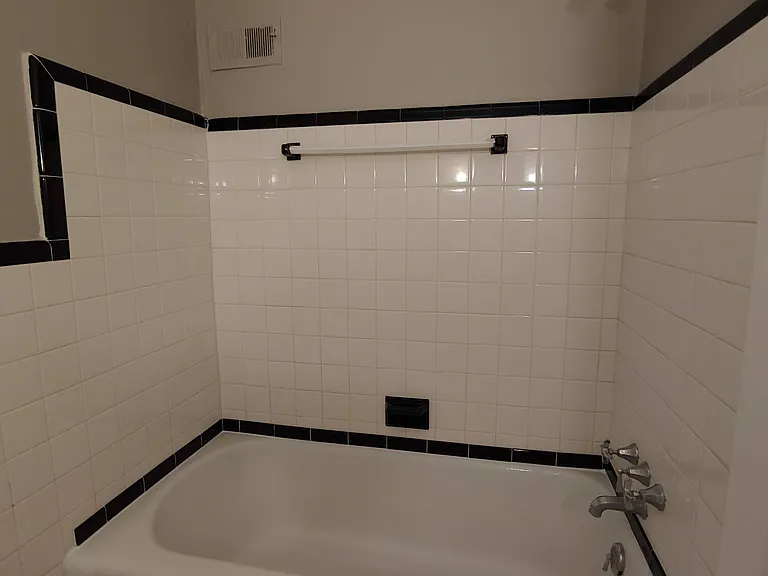 503 Park Ave #2 — Photo 17