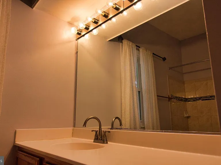 5901 Saint Giles Way — Photo 2