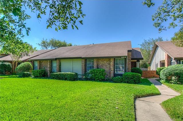 1st image of 1509 W Braker Ln #B