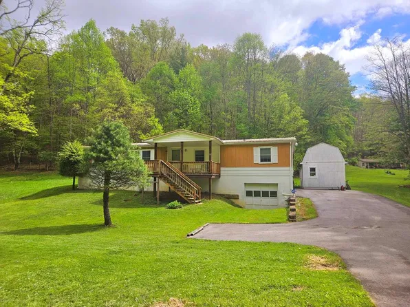 201 Debra Rd, Falls Mills, VA 24613