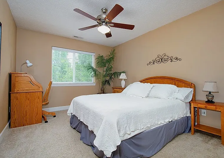 1354 SE 194th Pl — Photo 18