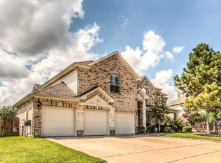 2101 Tall Timbers Ln, Pearland, TX 77581