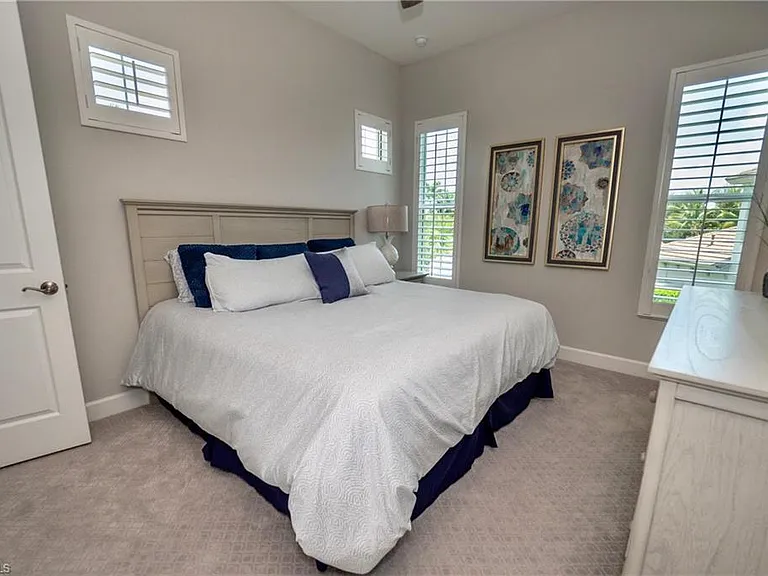 8008 Signature Club Cir — Photo 23