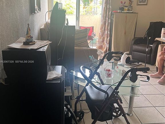 5th image of 801 NW 47th Ave APT 216W