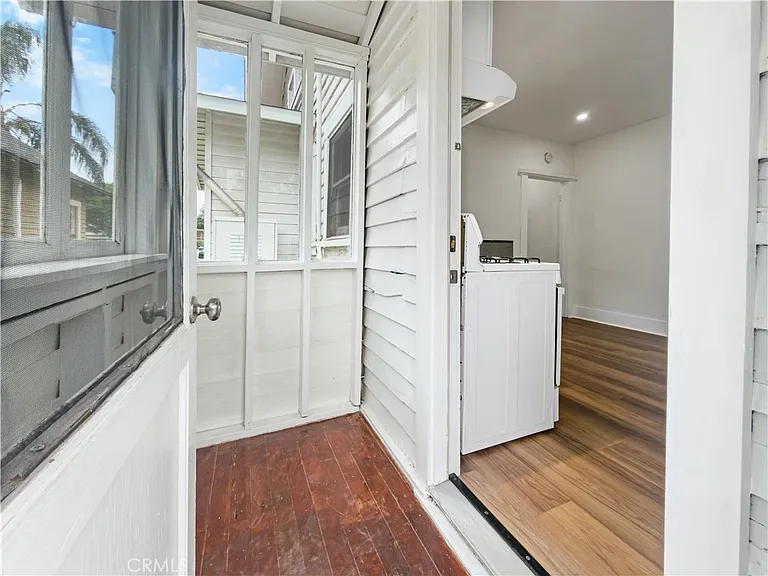 116 E Palm Ave — Photo 3