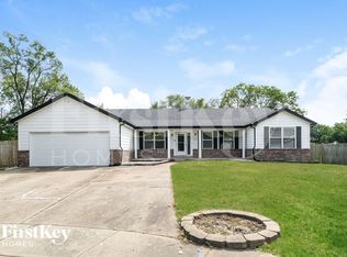 905 Justice Ct, Florissant, MO 63034