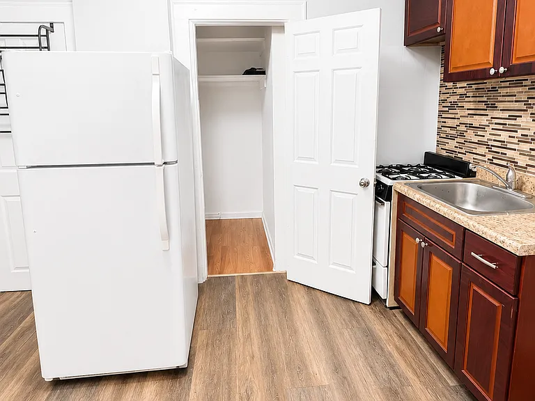 115 Grafton Ave #3 — Photo 11