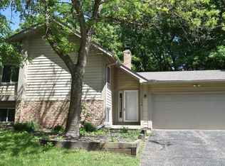 1756 Hickory Hill Dr, Saint Paul, MN 55122