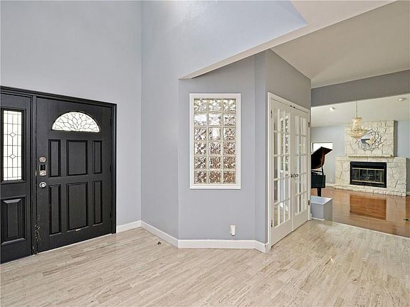 4th image of 6108 Bon Terra Dr