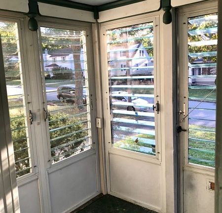 4th image of 50 Oakwood Ave