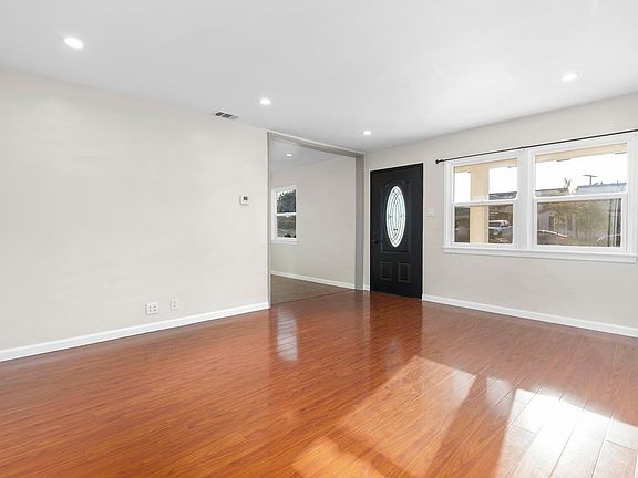 3rd image of 18228 Regina Ave