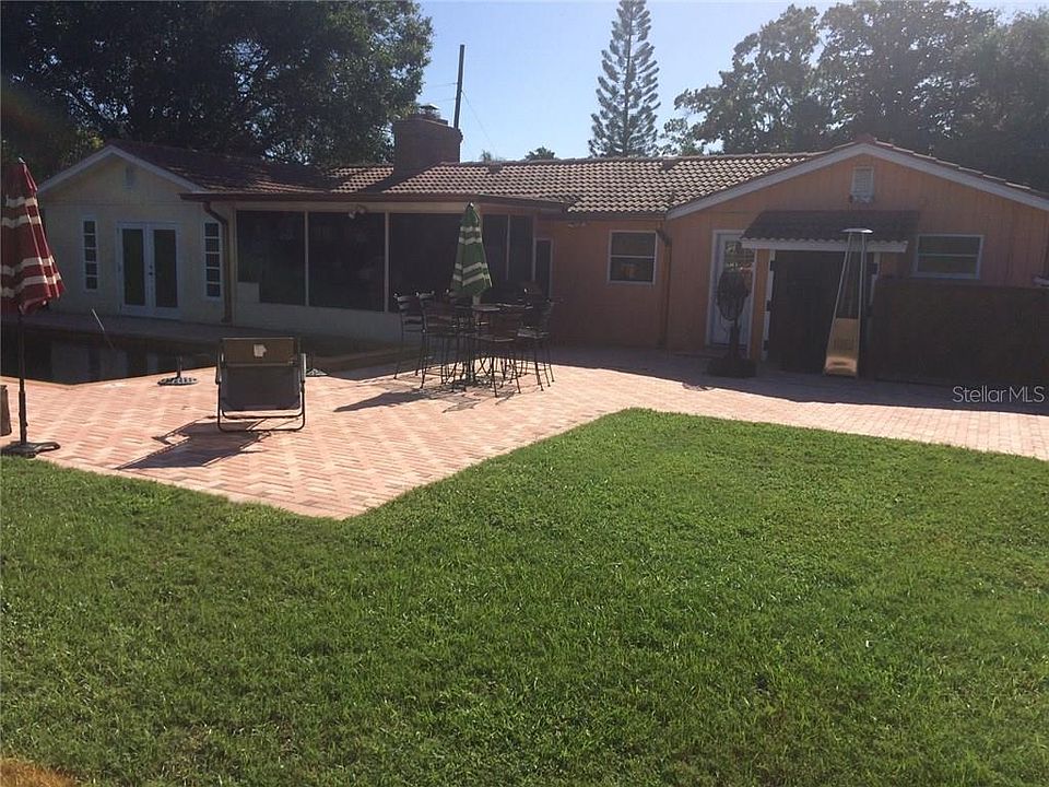 2nd image of 2627 Terry Ln