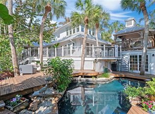 61 12th Ave S, Naples, FL 34102