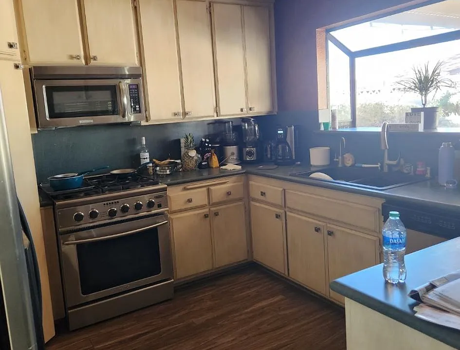 13170 Meteor Dr