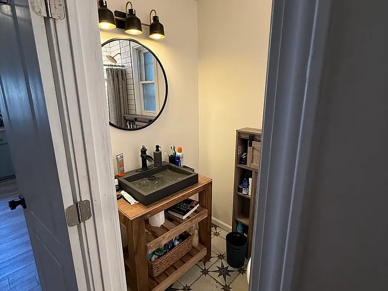 2984 S Clement Ave #1 — Photo 5