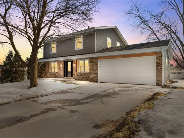 221 Cedar STREET, Grafton, WI 53024