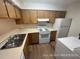 601 E Oak St #2, Cottage Grove, WI 53527