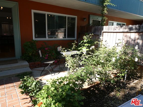 2nd image of 1017 Euclid St APT 3