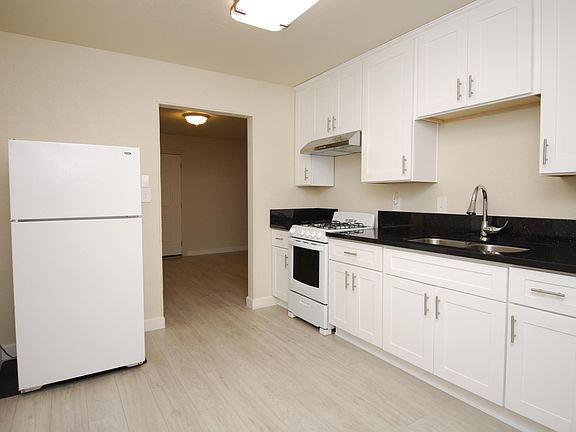2nd image of 5066 12th Ave