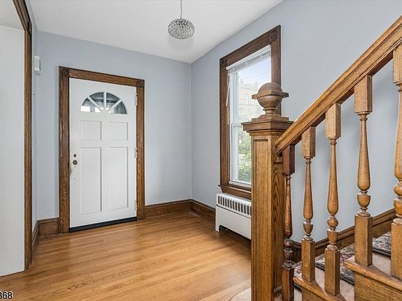 5th image of 81 Main St #A