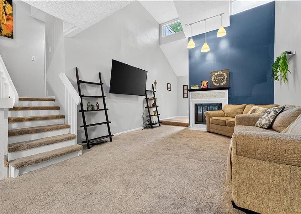 7407 W 56th Ter, Overland Park, KS 66202 | Zillow