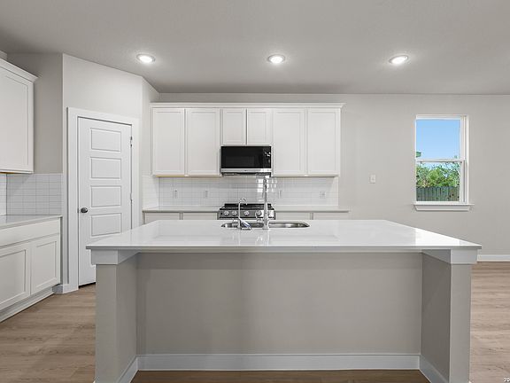 7th image of this home