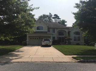 8 Monmouth Ave, Berlin, NJ 08009