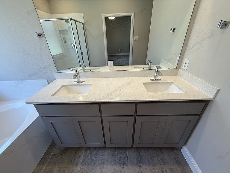 10921 Rockchapel Dr — Photo 14