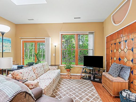4th image of 15086 76th St