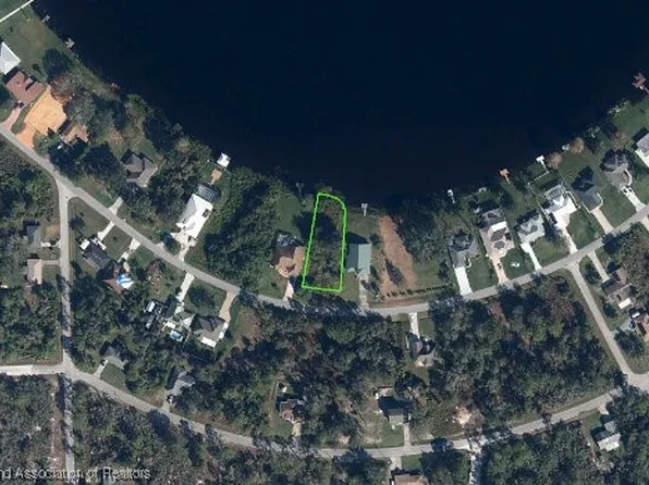 545 Lake August Dr, Lake Placid, FL 33852