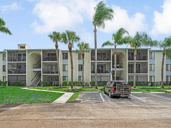 1112 GREEN PINE Boulevard #G3, West Palm Beach, FL 33409