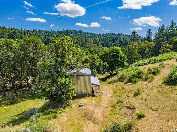3rd image of 35553 Cochran Creek Dr