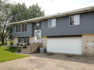 453 Dorland Rd S, Maplewood, MN 55119