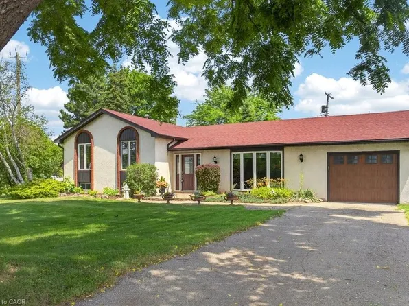 1299 Homewood Dr, Burlington, ON L7P 2M7