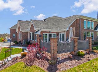 1548 Parkwood Pointe Dr, Crescent, PA