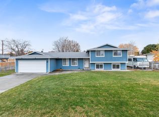 322 S Buchanan Ct, Kennewick, WA 99336