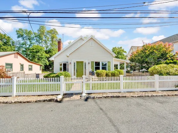 32 Ridgeland Terrace, Rye, NY 10580