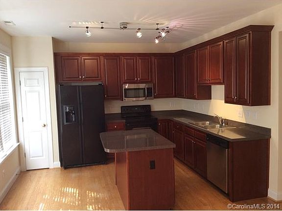 4th image of 4415 Coventry Row Ct
