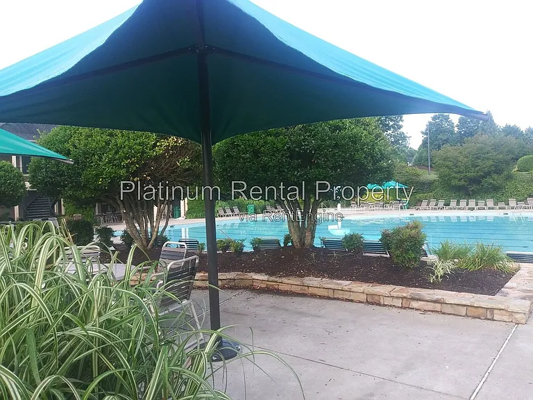221 Balaban Cir — Photo 46