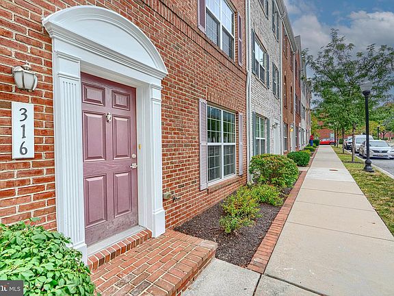 2nd image of 316 Parkin St