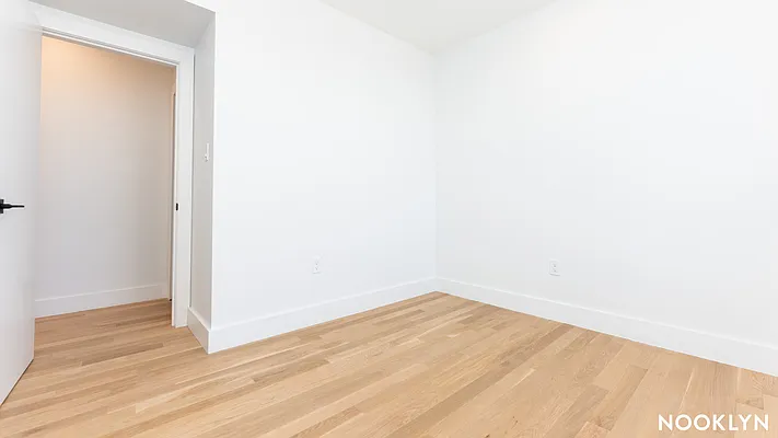 Rented by Nooklyn NYC LLC | media 7