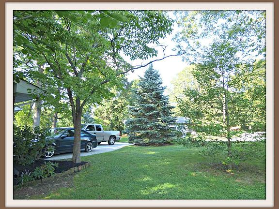 5th image of 1077 Forest Dr