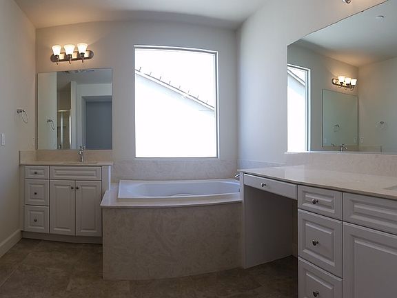 3rd image of 525 Adobe Estates Dr
