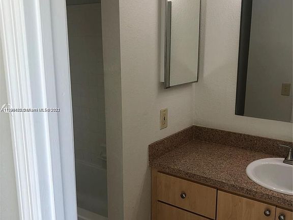 5th image of 12950 Vista Isles Dr APT 422