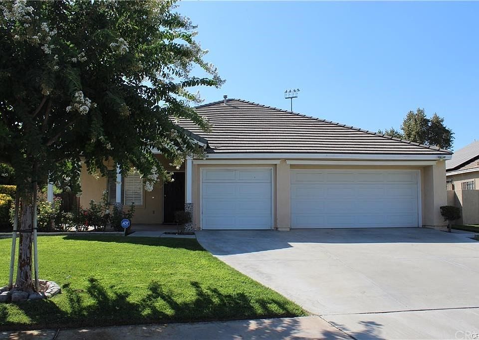 1st image of 2748 S Erin Way