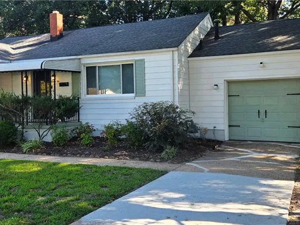 22 Rex Ave, Portsmouth, VA 23702