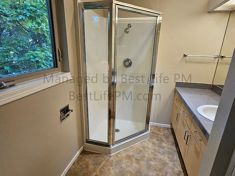 1535 SW Clay St #301 — Photo 40