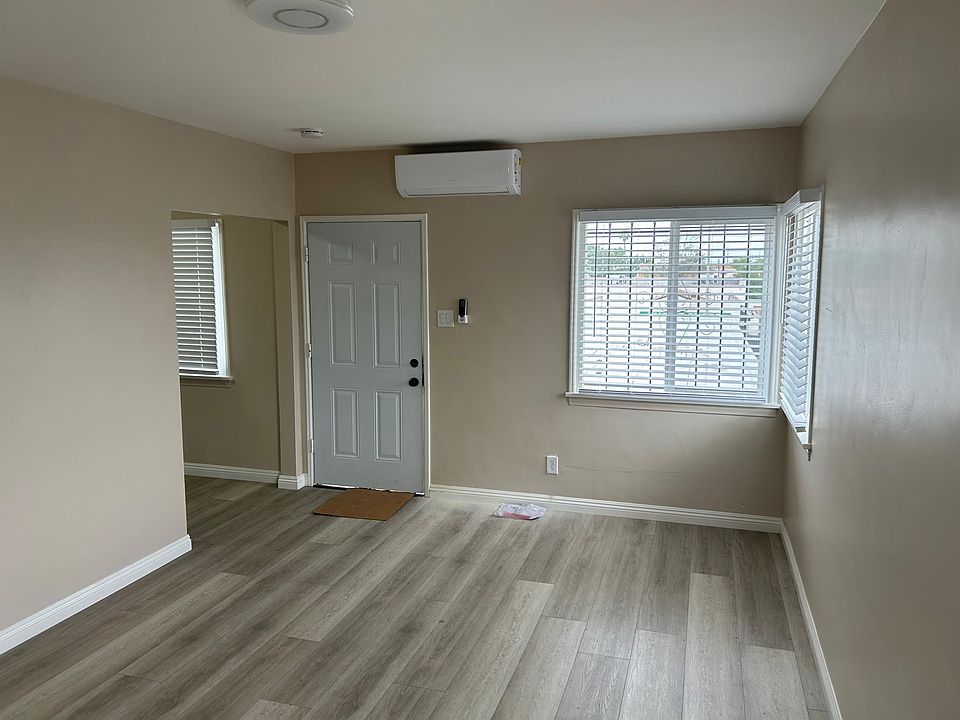 1st image of 17818 Bellflower Blvd #A